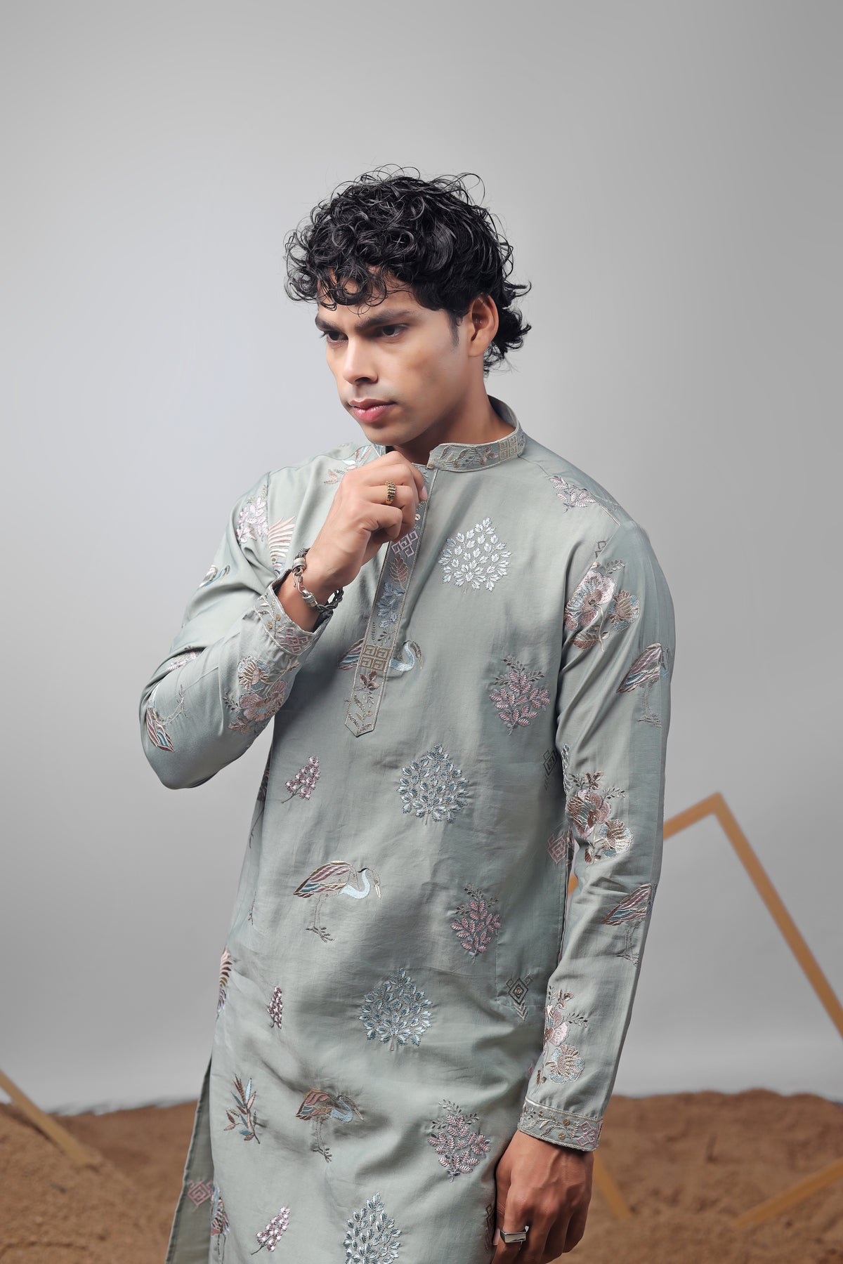 OUR NEW FESTIVE WEAR MEN's KURTA WITH BOTTOM COLLECTIONS MKB5286
