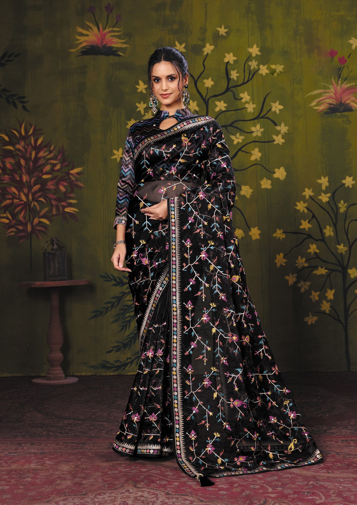 rooh-afreen-heritage-saree-full-view