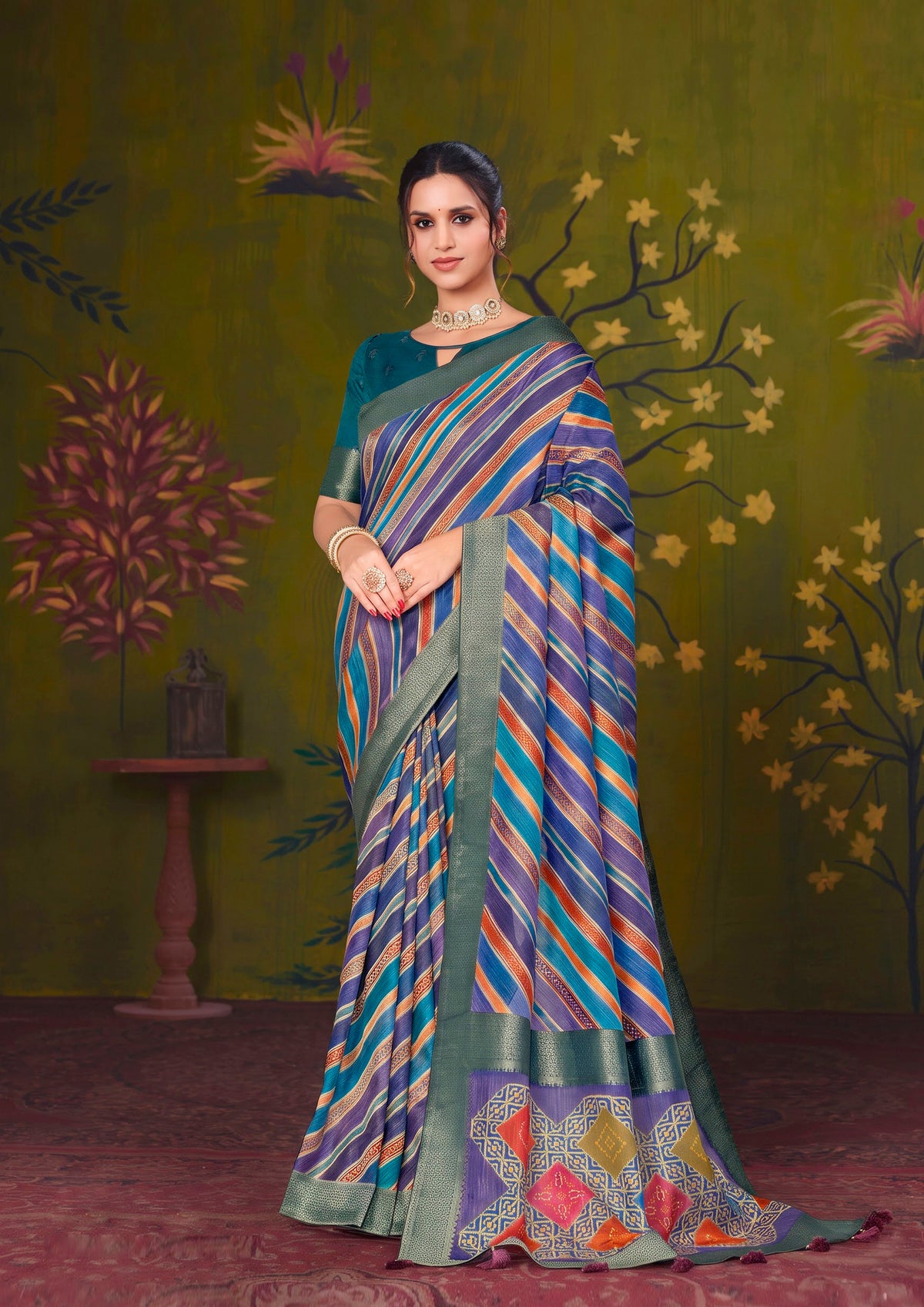 rooh-inayat-modern-classic-saree-full-view